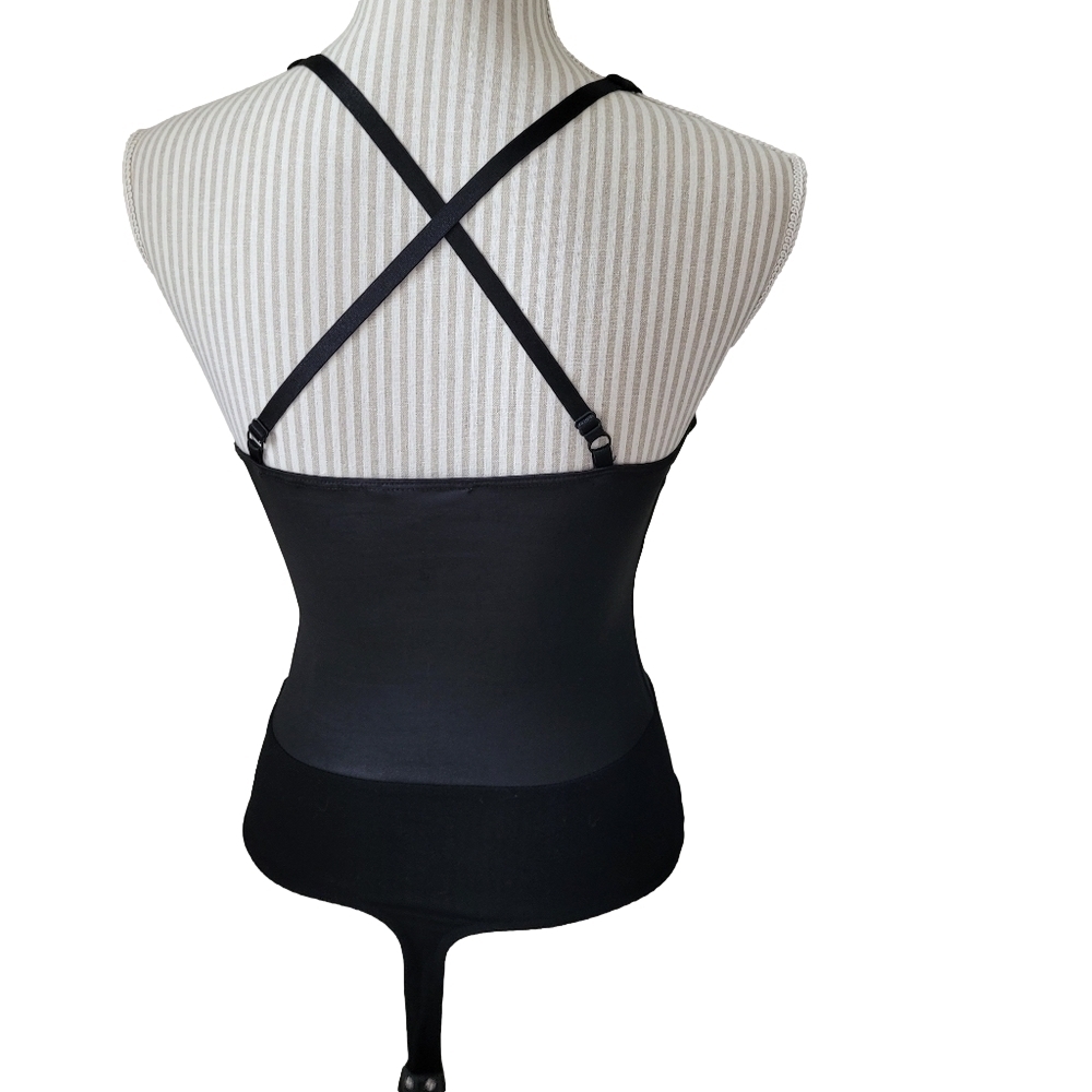 Guess bodysuit small black vegan leather deep vneck halter - Picture 2 of 12